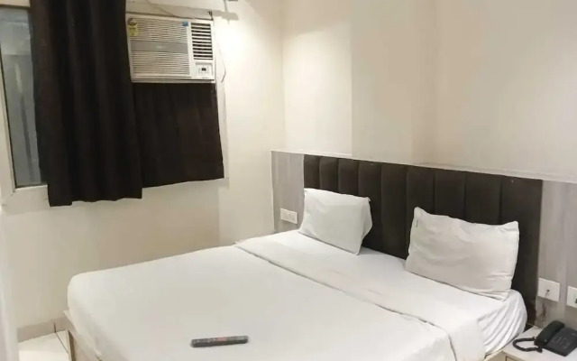 Hotel Red Chilly Adarsh Nagar