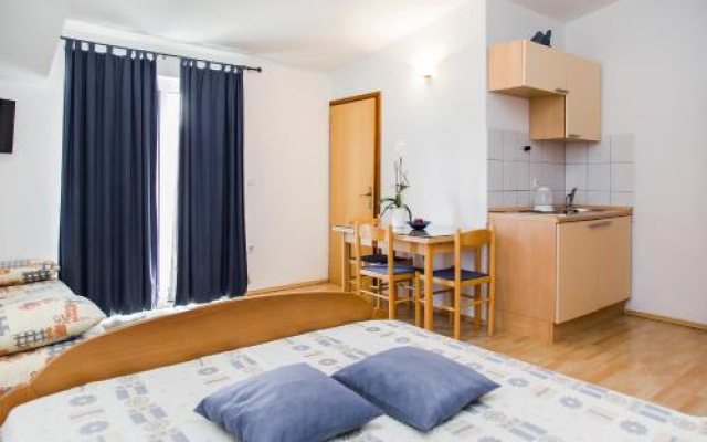 Holiday Home Mirela