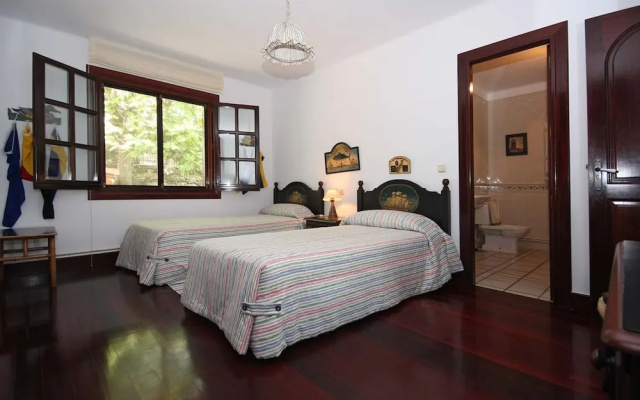 101630 -  House in Muros