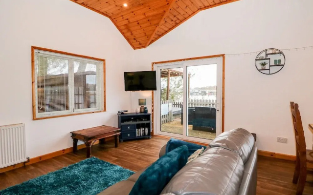 Teal Lodge