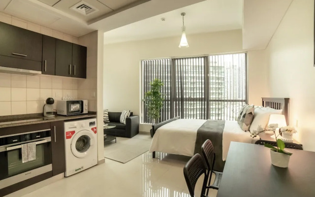 West Tower by Hi Guests Vacation Homes
