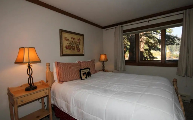Mountainback #50, pet friendly