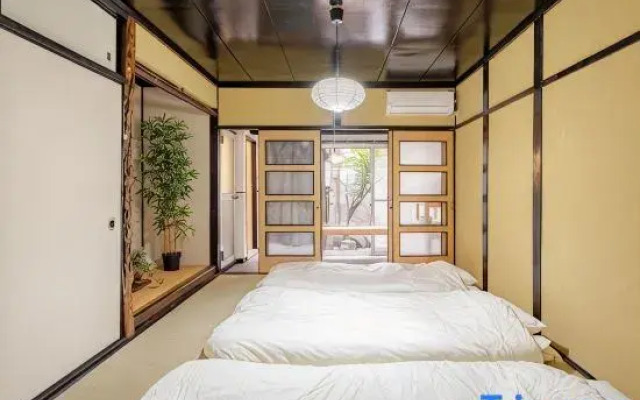 Up to 8 people/6 minutes to Namba/Good atmosphere house/wi-fi/Osaka trip/87m2