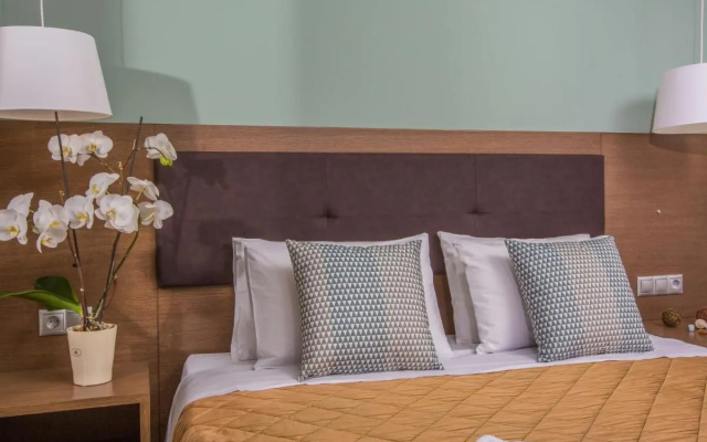 Pan Asia Seaview Apartment 2
