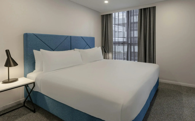 Meriton Suites Broadbeach, Gold Coast