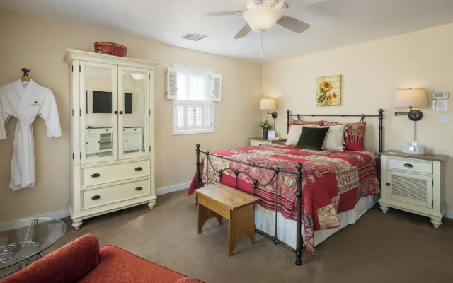 Sunflower Hill Inn