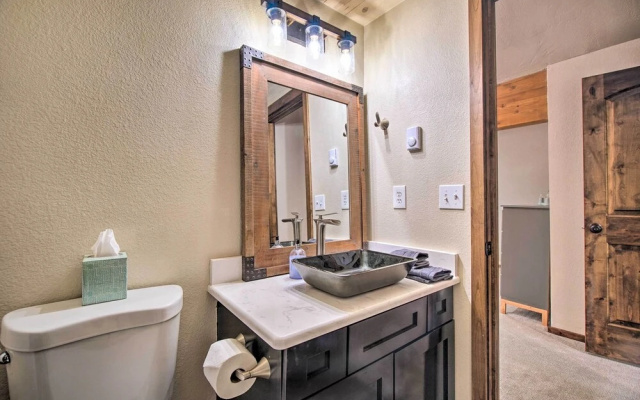 Beautiful Mccall Cabin: Perfect for Families!