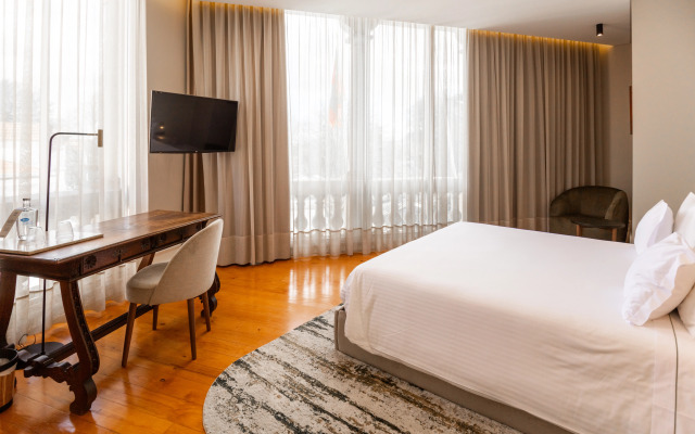 Avenida Boutique Hotel