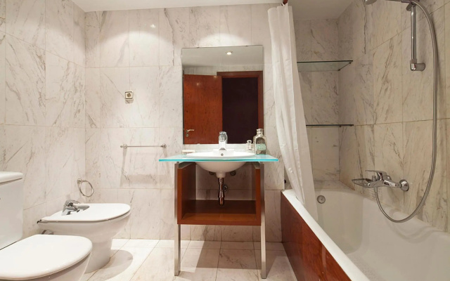 My Space Barcelona- Bonanova for 8 people