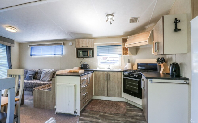 White Hart Caravan