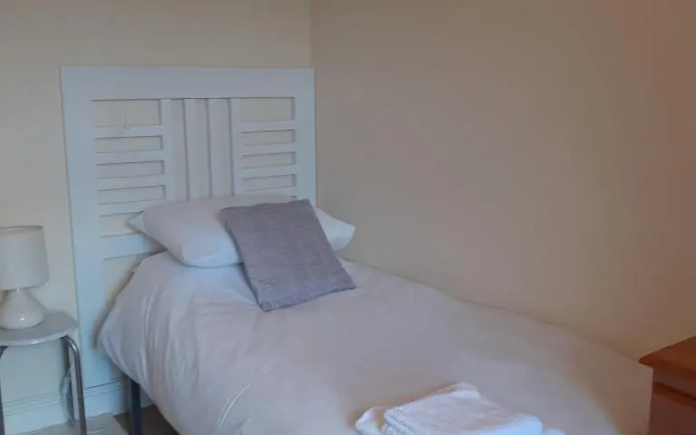 2 Bodwen Villas