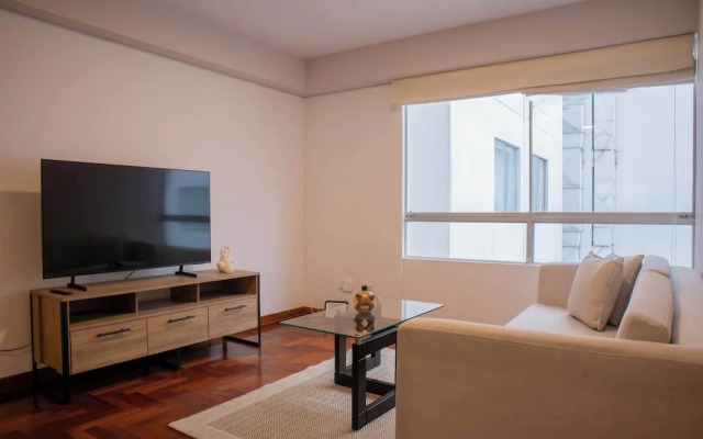 w Charming 3BR Apartment in Miraflores