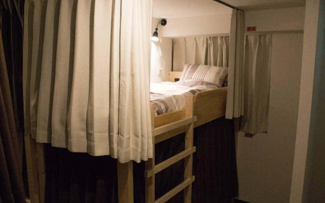 Dotombori Base - Hostel