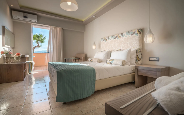 Balcony Hotel - Adults Only