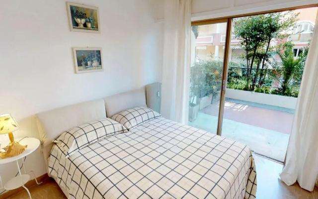 Appartement Menton, 2 pièces, 4 personnes - FR-1-196-210