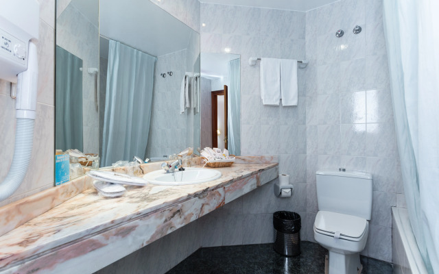 Hotel Abades Loja