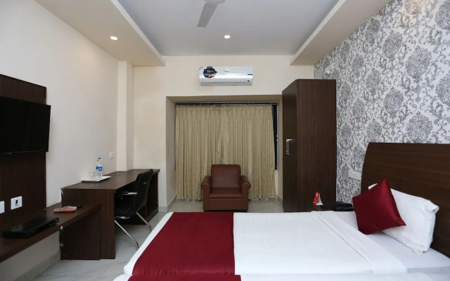 Capital O 9010 Hotel Railview