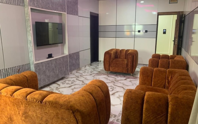 Tiano Hotel & Suites