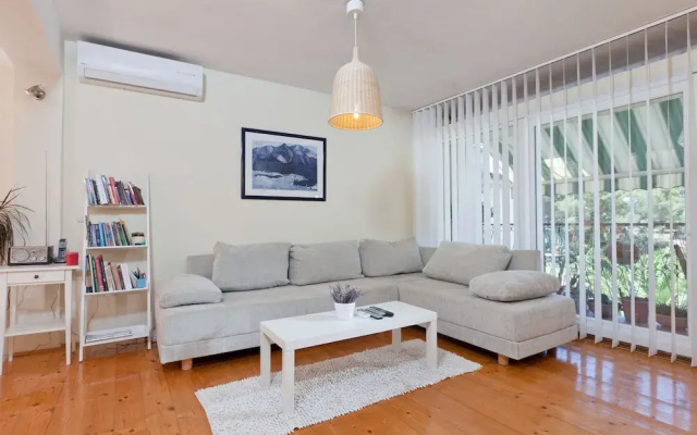 Maja - 50 m From Beach - A1