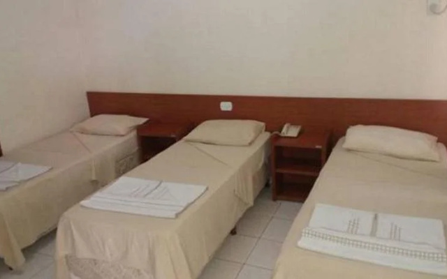 Candeias Hotel Gold Fish