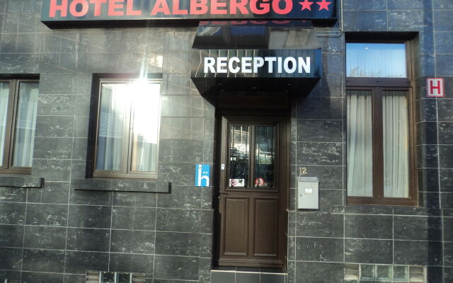 Отель Albergo Бельгия, Брюссель - 3 отзыва об отеле, цены и фото номеров - забронировать отель Albergo онлайн вид на фасад