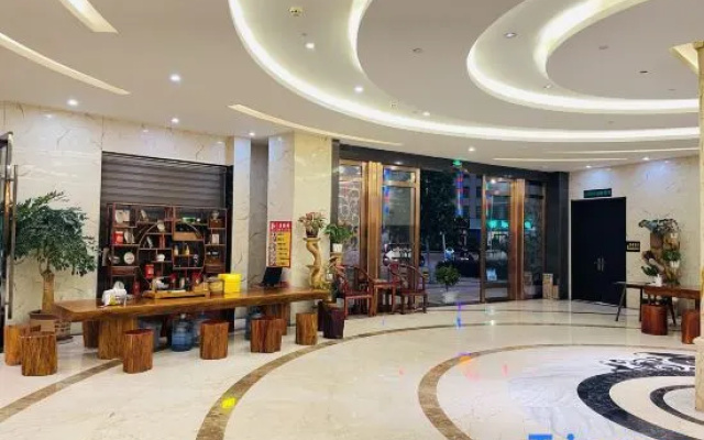 Hindu Hot Spring Hotel (Delong International Jewelry City Duobao City Branch)