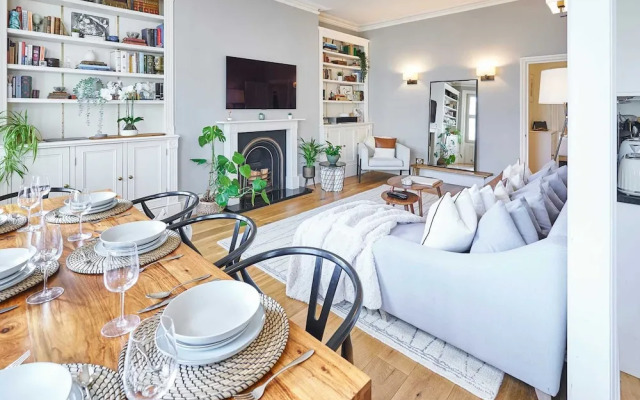 Host Stay Brunswick Place Apartment