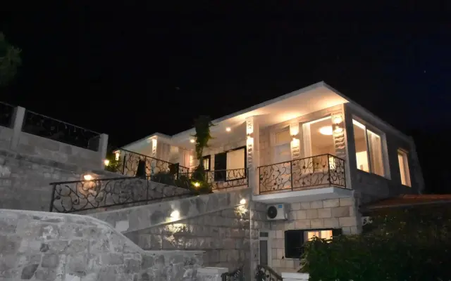 Villa Sky
