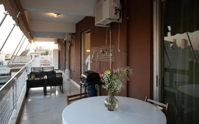 Glyfada golf fourth floor apartment