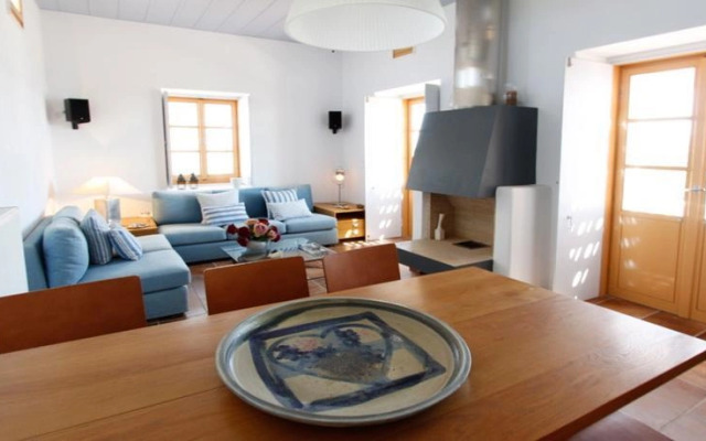 Aliki Beach House