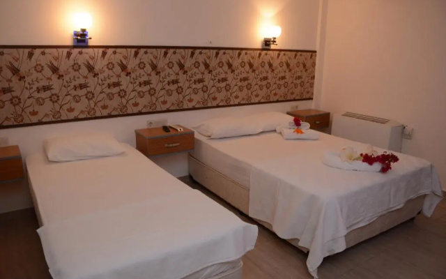 Manolya Hotel