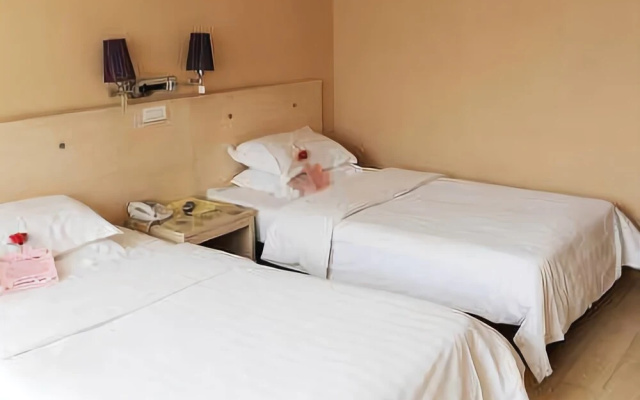 Ji Hotel (Changchun Railway Station)