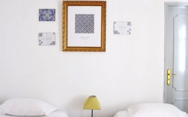 The Tiles House