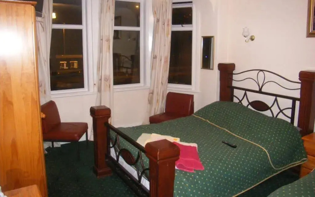Roker Hotel