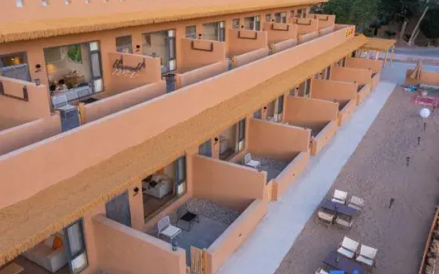 mountain east hotel