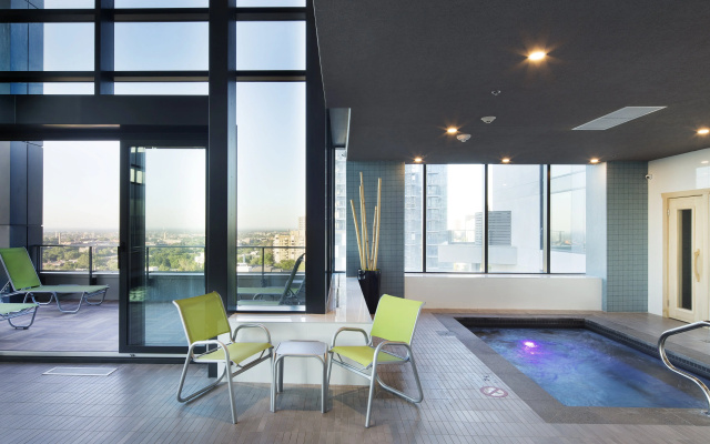 Holiday Inn Hotel & Suites Montreal Centre-ville Ouest by IHG