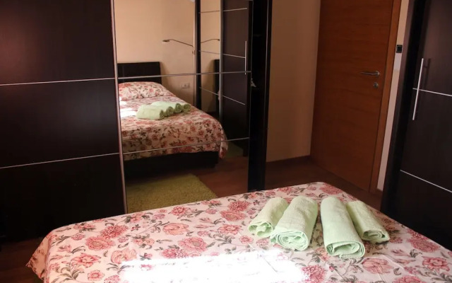 Apartment Veronika With two Sleeping Room, Near the sea