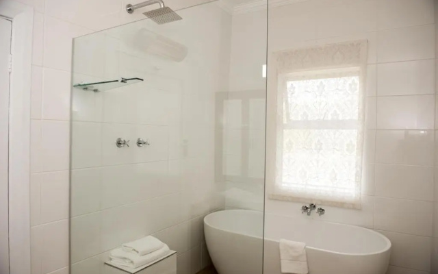 Acorn Guest House