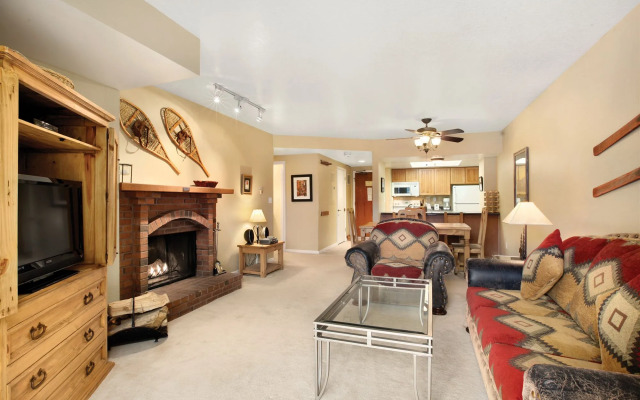 Shadow Ridge by All Seasons Resort Lodging