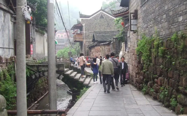 Ye Bu Gui Su Inn