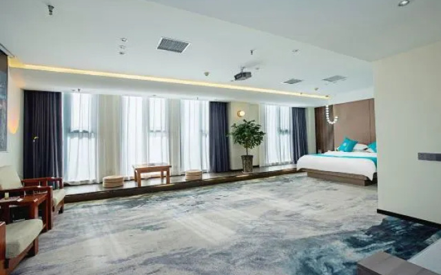 Grand View Pearl Hotel