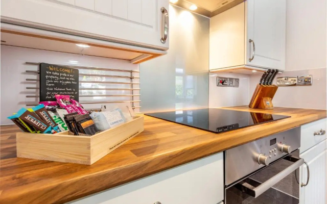Farningham Road - 2 Bedrooms - Guest Homes