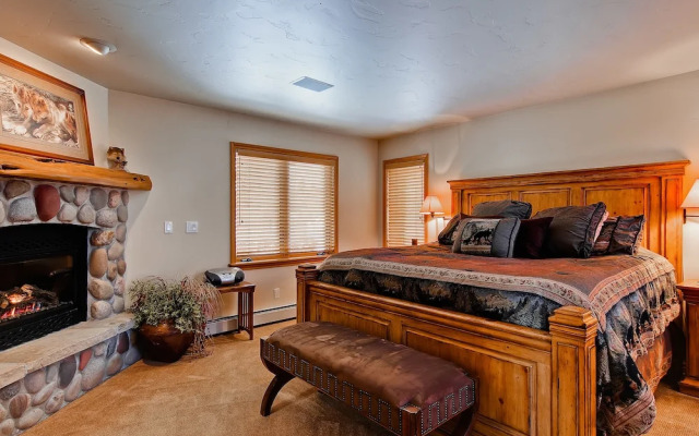 Evergreen Townhomes by Steamboat Resorts