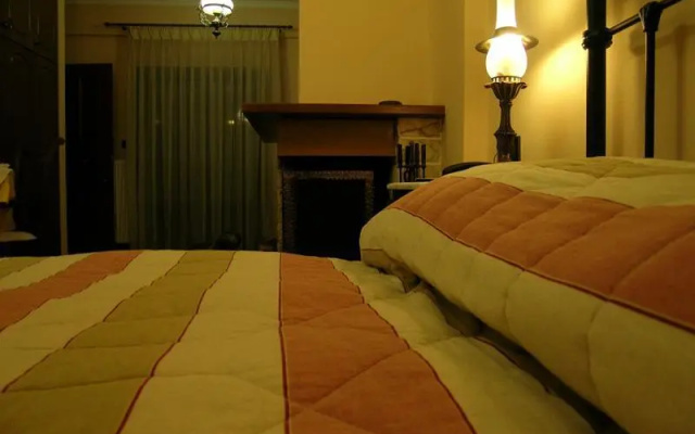 Aristarchos Lodge