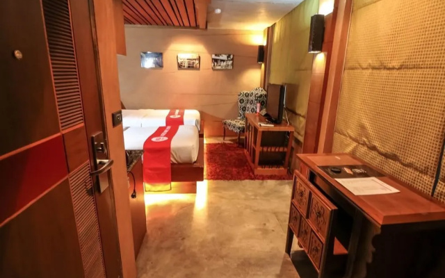 Nida Rooms Khlong Toei le Metro