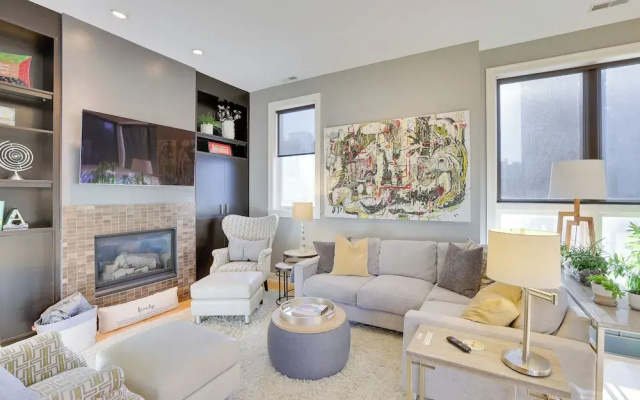 Downtown Condo w/ Rooftop Patio & City Views!