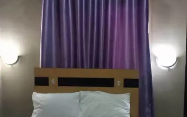 Momak 2 Hotel & Suites