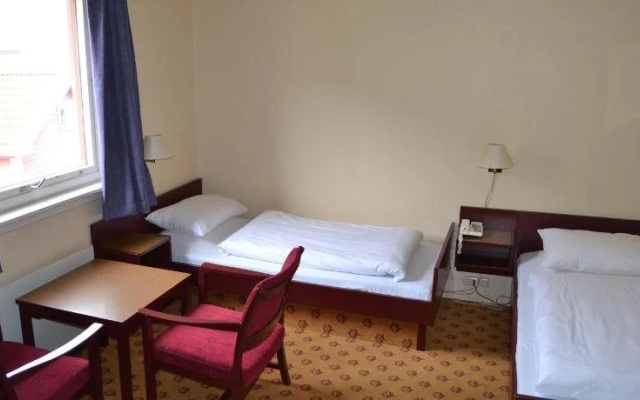 Midtnes Hotel