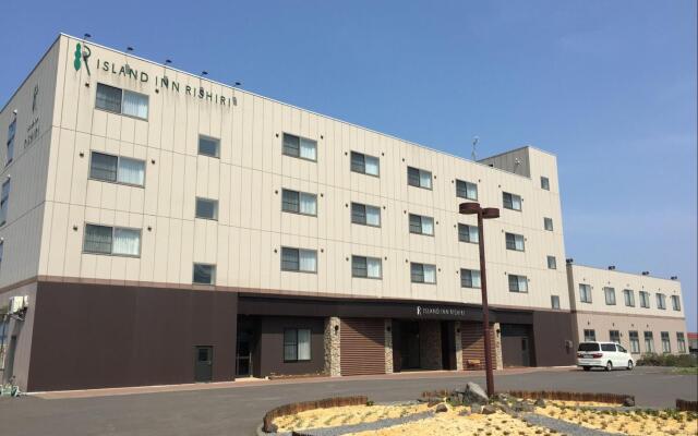 Отель Island Inn Rishiri Rebun вид на фасад