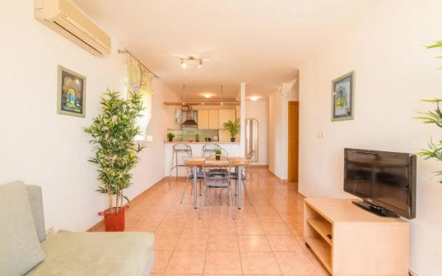 Apartments M